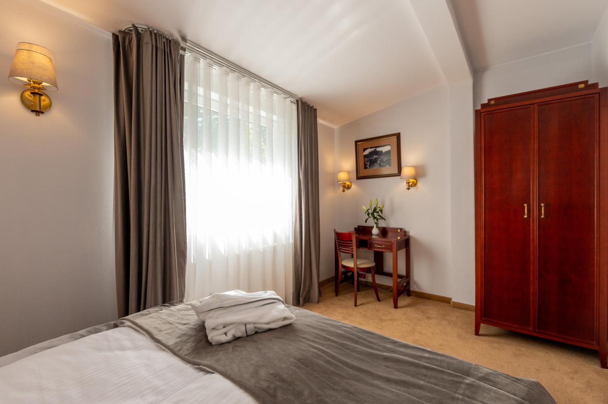 Hotel Moscicki Шпала Экстерьер фото
