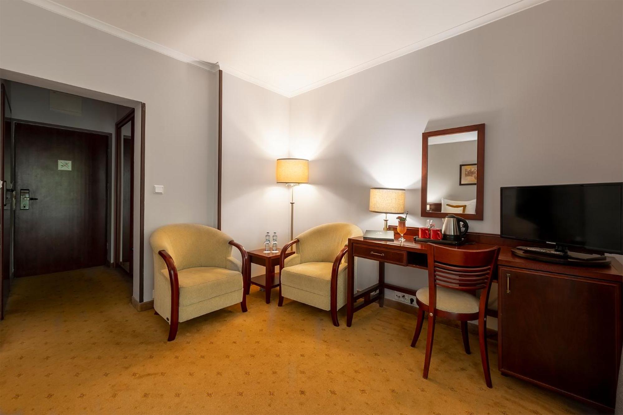 Hotel Moscicki Шпала Экстерьер фото